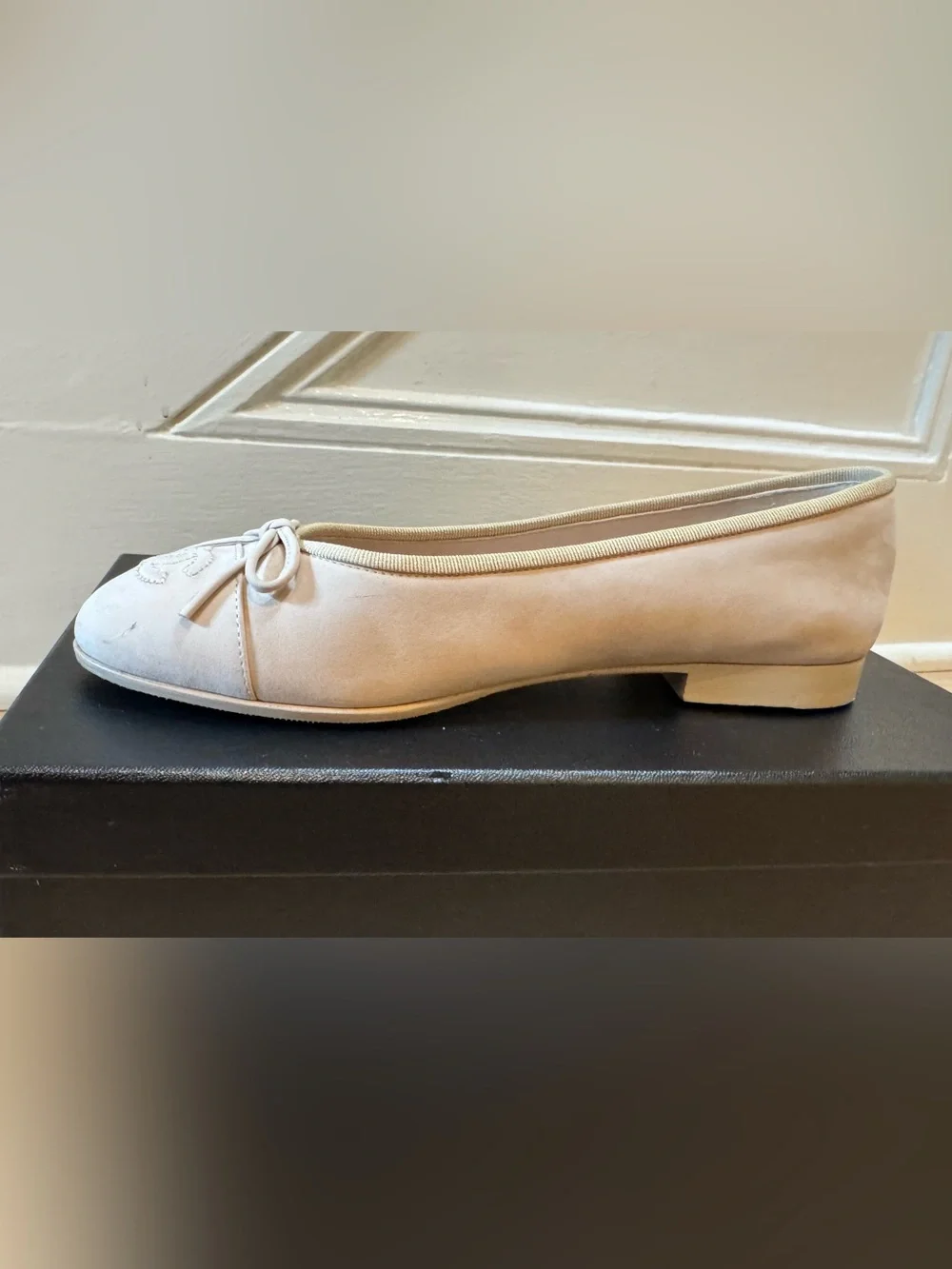 CHANEL Beige Quilted Leather Ballet Flats with Bow